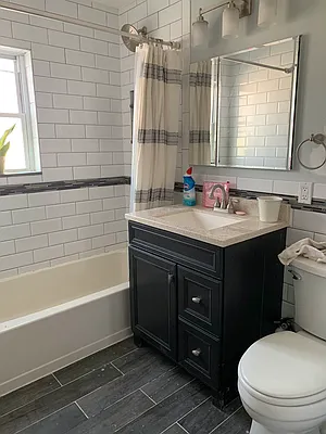 Rented by Voro, LLC | media 37