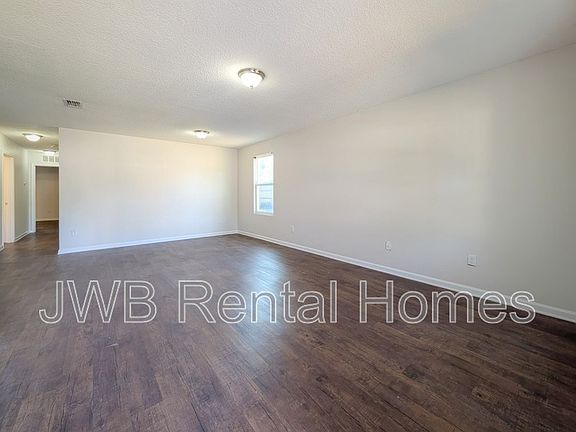 4th image of 1156 Monmouth Way