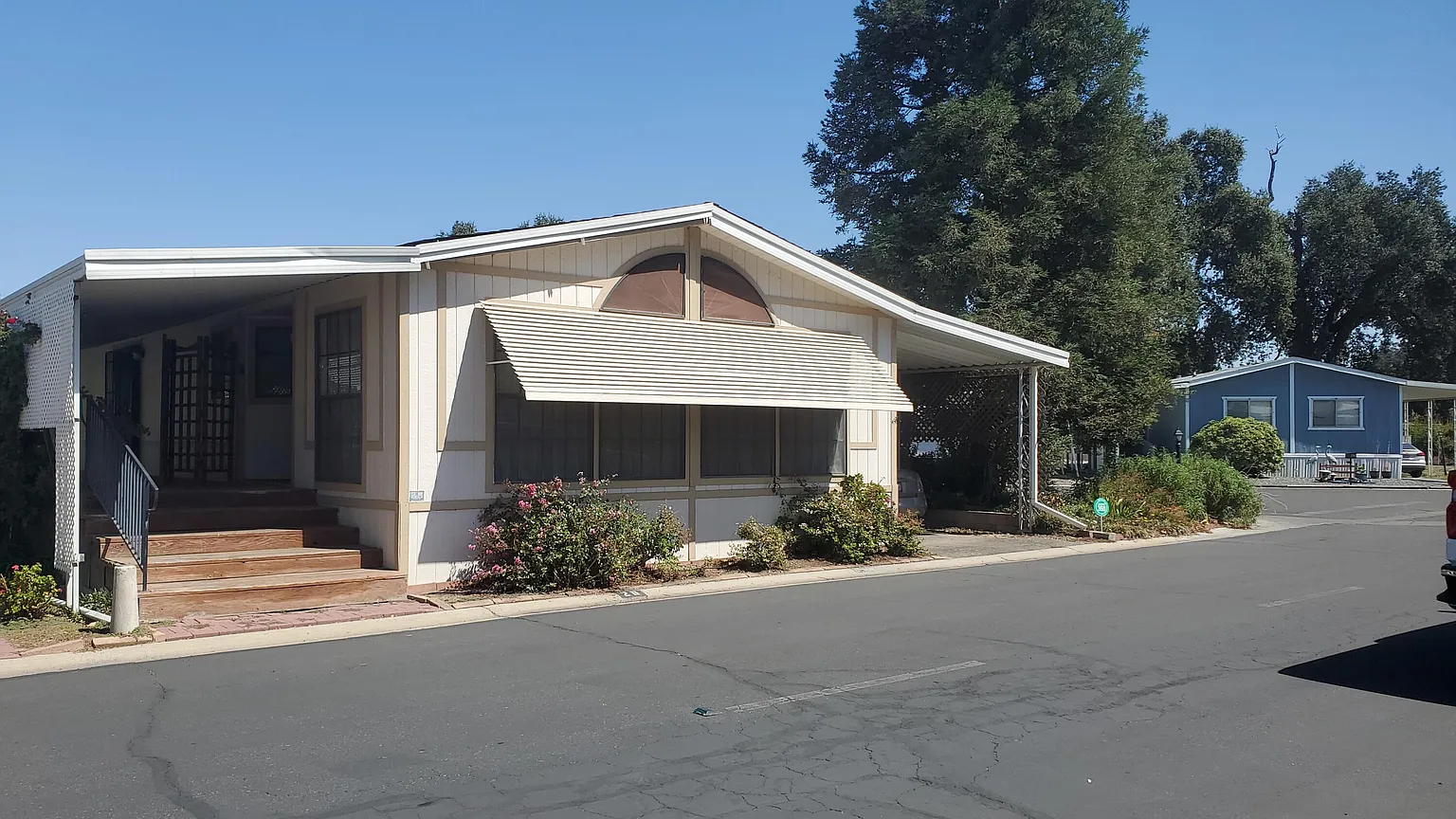 720 E Worth #26 photo 1