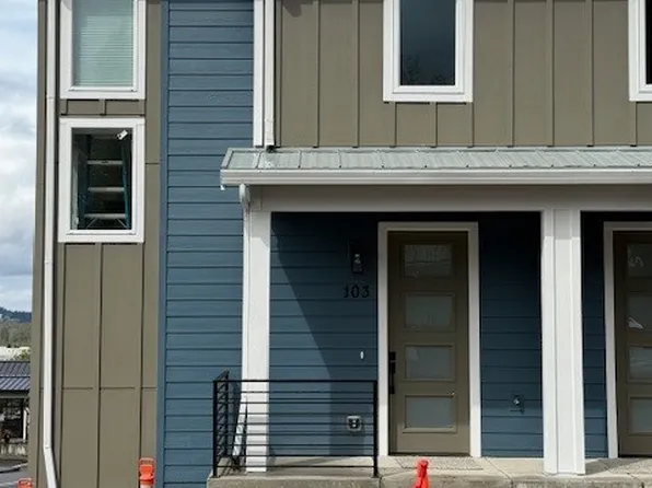 103 SE 3rd St, Troutdale, OR 97060