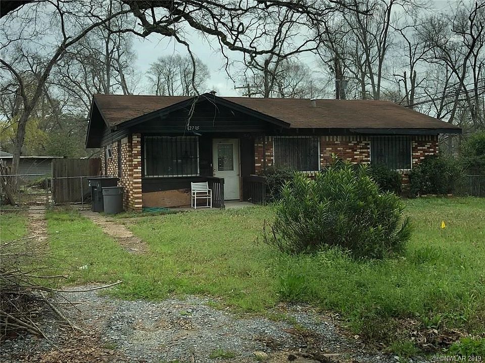 1st image of 2705 Hassett Ave
