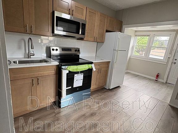 5th image of 119 N 9th St Unit 101