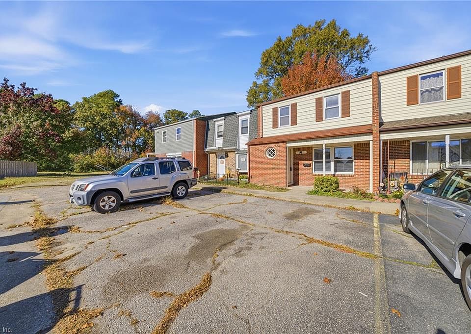 1st image of 3248 Yorkborough Way
