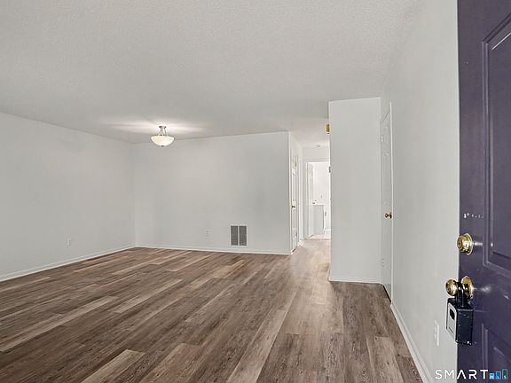 3rd image of 57 Glenrock #57