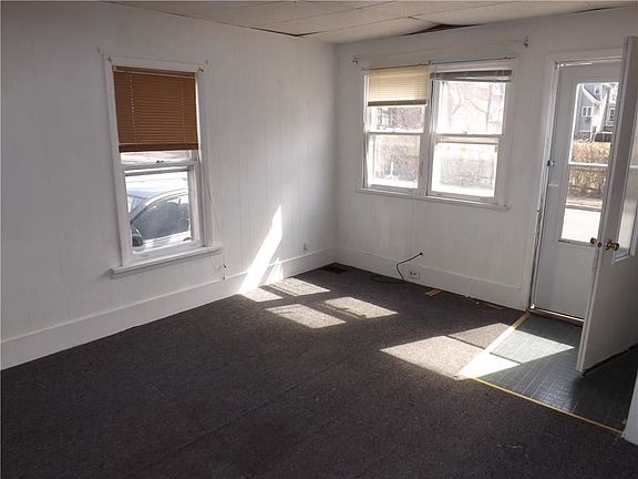 2nd image of 63 Fair St