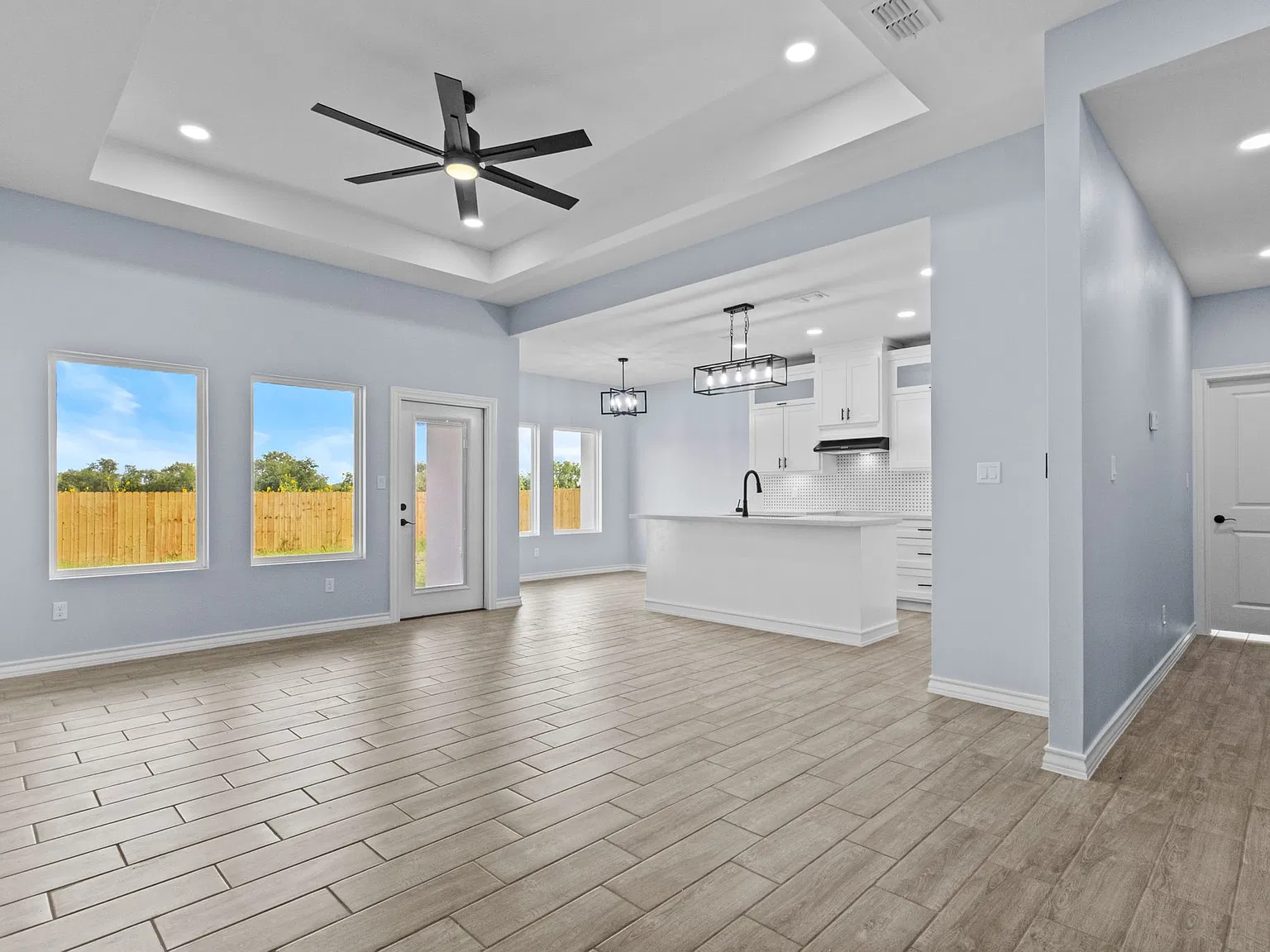 308 Faith Dr — Photo 3