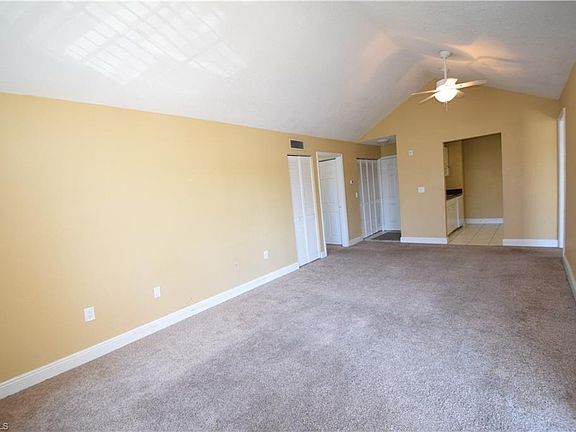 4th image of 3421 Winkler Ave APT 406