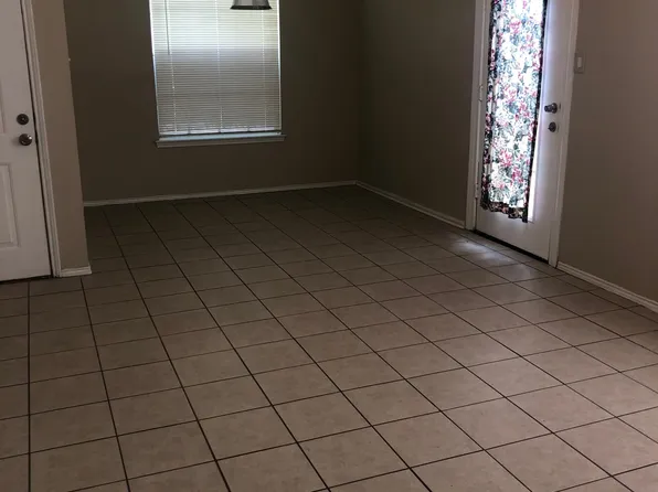 319 Rosa Verde, San Antonio, TX 78207