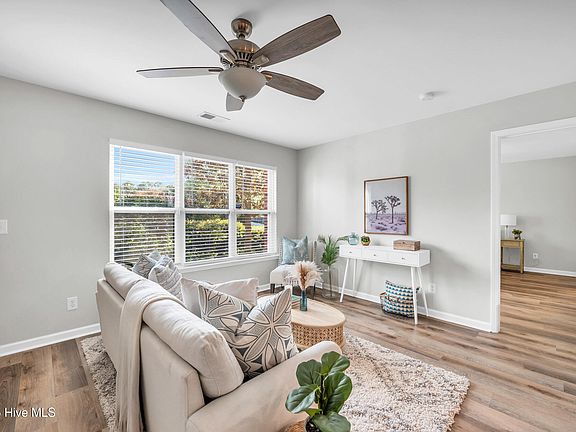 4th image of 4405 Jay Bird Circle #103