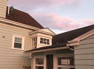 38 Hilltop Ave, Middletown, RI 02842