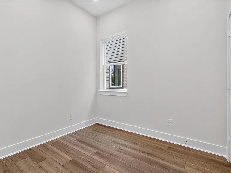 4822 Creekmont Dr #B — Photo 7