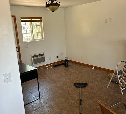 5th image of 3404 Fairview Dr