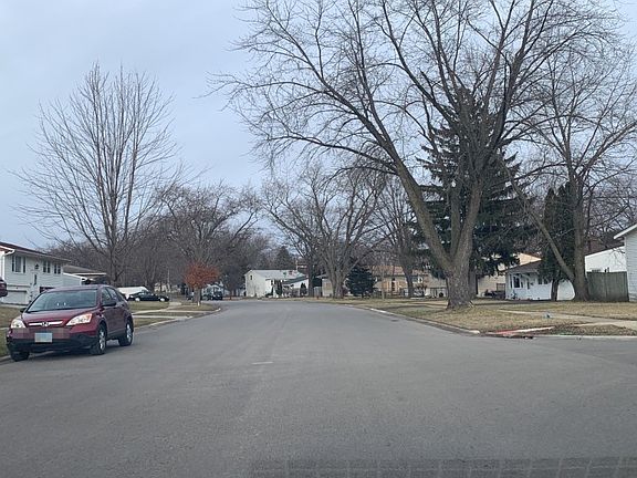 4th image of 376 Tee Ln