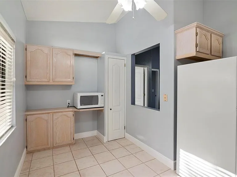 6110 9th Avenue Cir NE — Photo 15