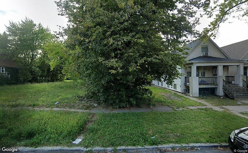 1st image of 10740 S Perry Ave