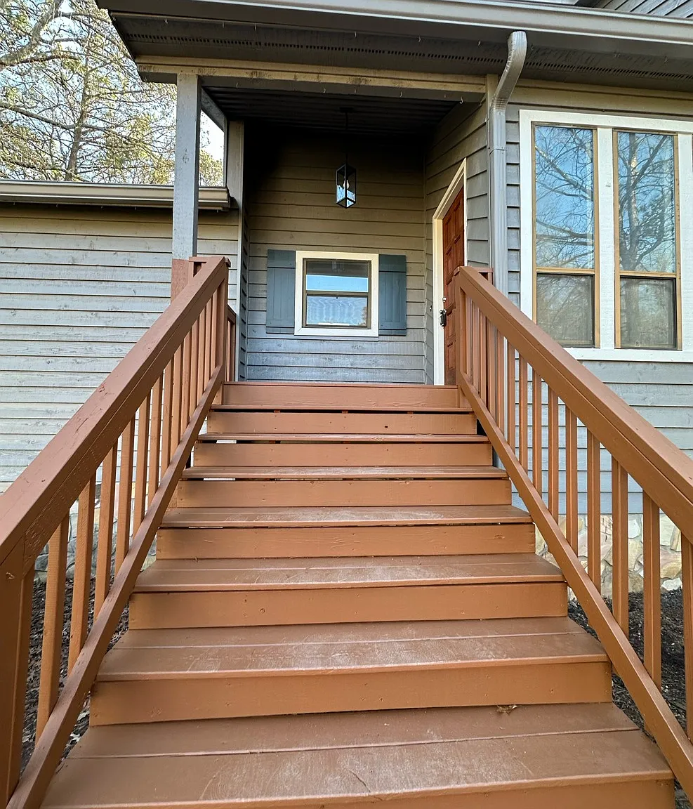 4 bed, 2508 sqft, $2,300 — Photo 2