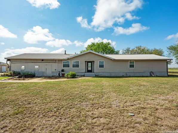 30 CR 405, Fashing, TX 78008