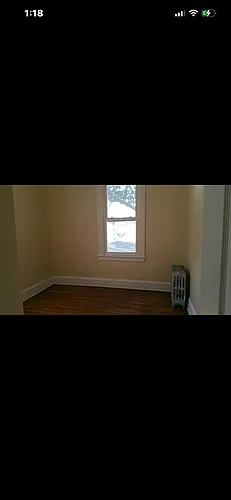 24 Underwood St Photo 1