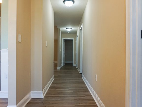 5th image of 141 Bronze Cir