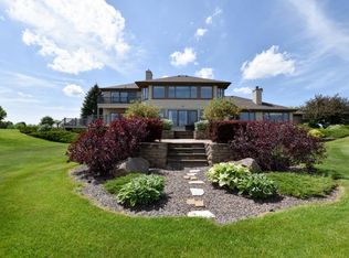 20418 Washington Ave, Union Grove, WI 53182