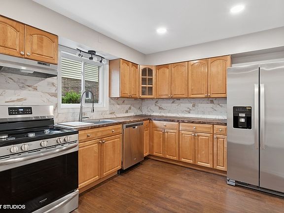 4th image of 9422 Ironwood Ln Unit 9422