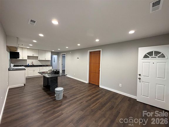 4th image of 55 S Hildebran Ave
