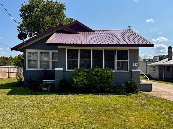 2nd image of 827 Main Street