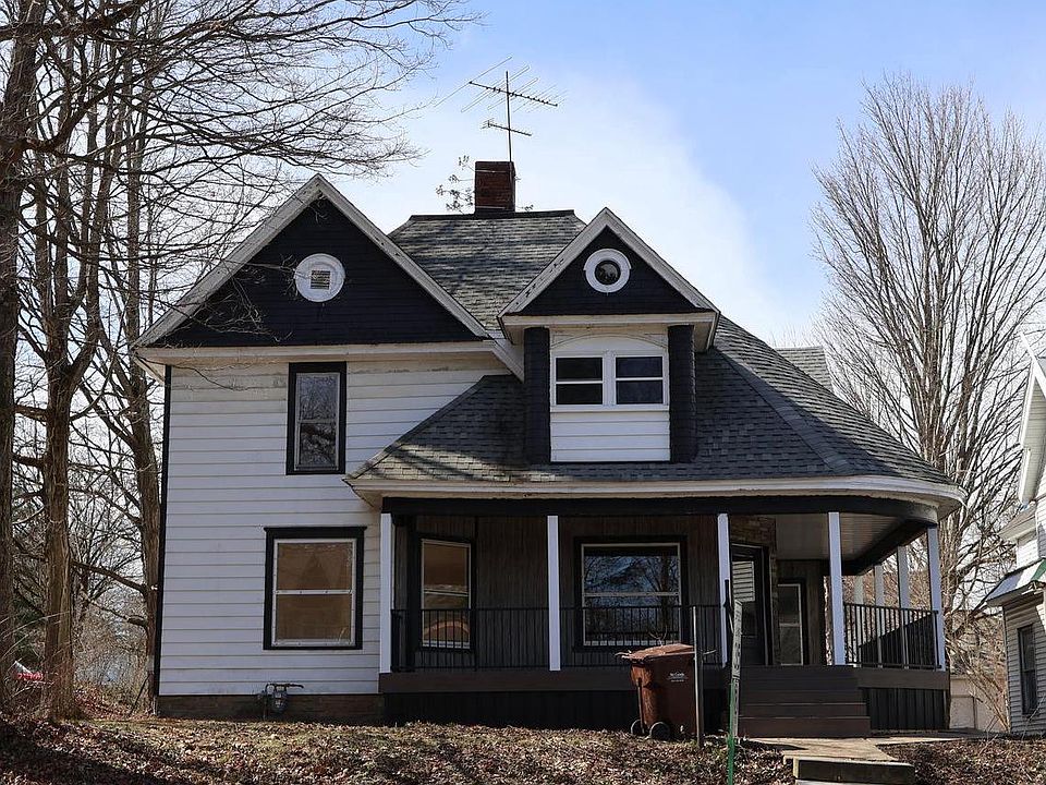 1st image of 506 S Main St