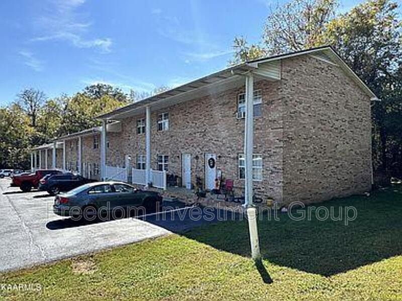 1st image of 1631 E Main St #105