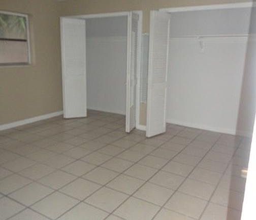 2nd image of 733 NE 7th Ave