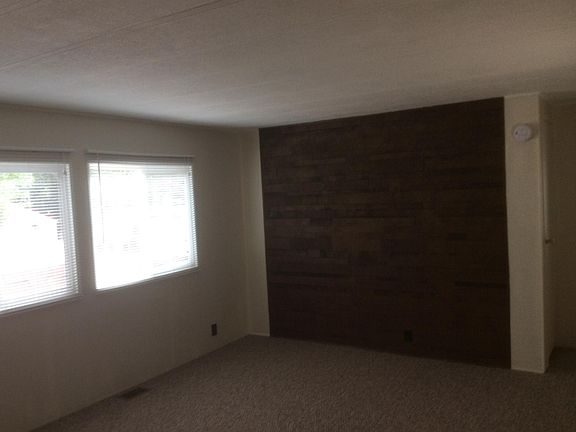 2nd image of 635 23rd St NE