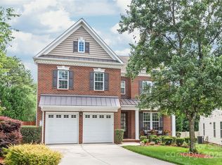 8115 Wilburn Ct, Charlotte, NC 28277