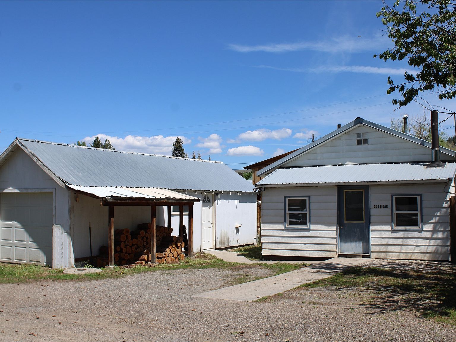 206 E Oak St, Plains, MT 59859 MLS 22216961 Zillow