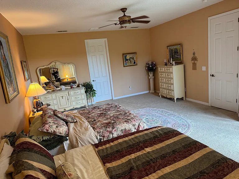 3960 Marietta Way — Photo 11