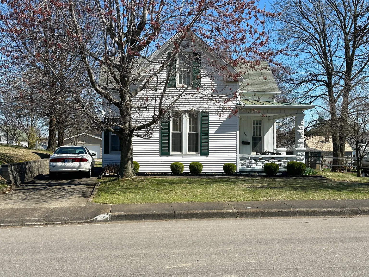 430 10th St photo 1
