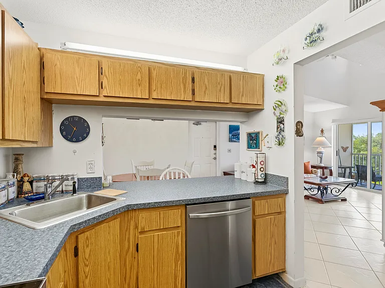 4452 NE Ocean Blvd #C3 — Photo 16