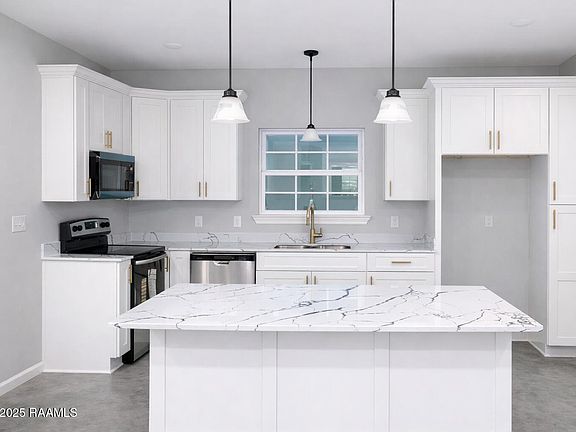 2nd image of 1152 Madeline Hts #B