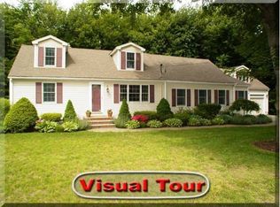 98 Lovejoy Rd, Andover, MA 01810