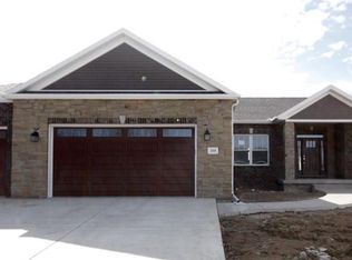 209 Turtle Creek Trl, Morton, IL
