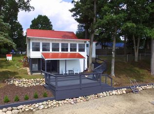 551 N Rock Lake Dr, Vestaburg, MI 48891
