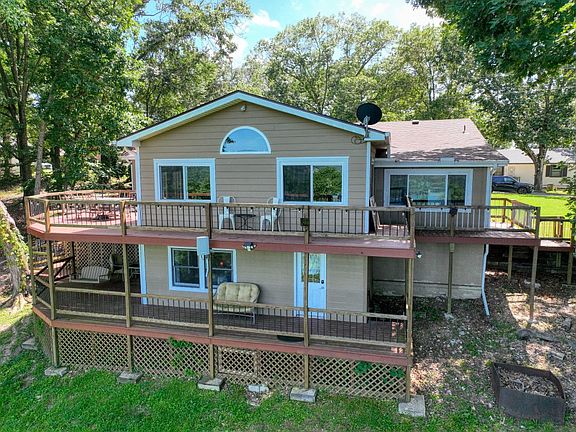 3rd image of 122 Ridge Rd
