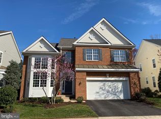 7657 Shuttington Dr, Alexandria, VA 22315