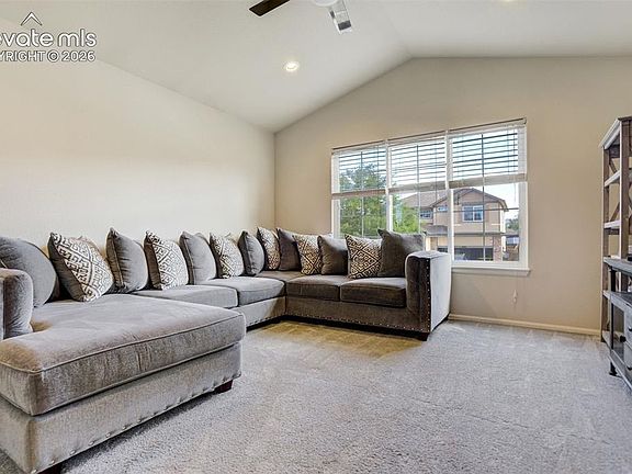 5th image of 6053 San Mateo Dr