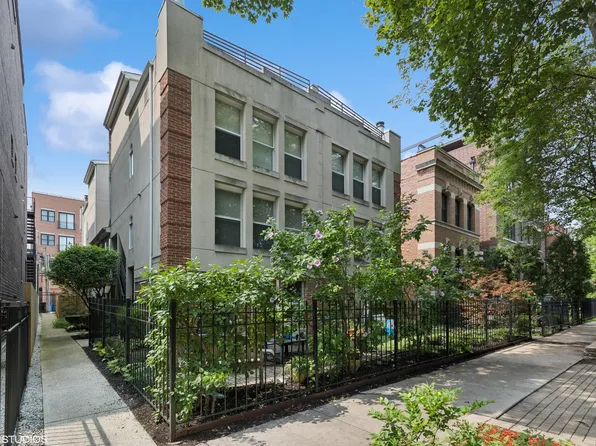 2660 N Bosworth Ave #2SW, Chicago, IL 60614