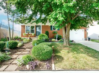 6702 Currington Cir, Louisville, KY 40258