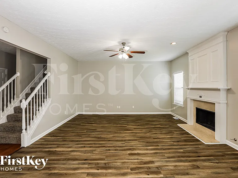 2046 Dartmoth Way — Photo 5