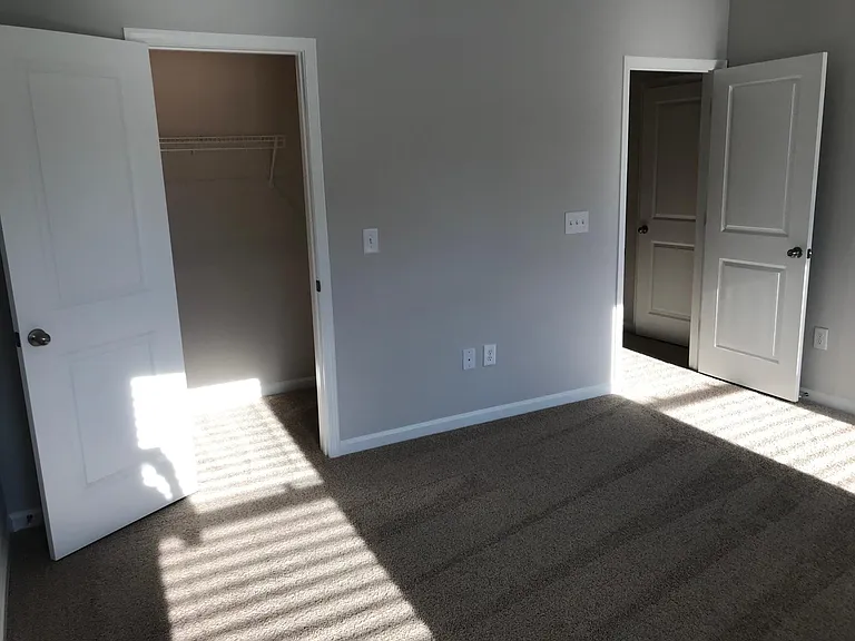 828 Oak Center Dr — Photo 16