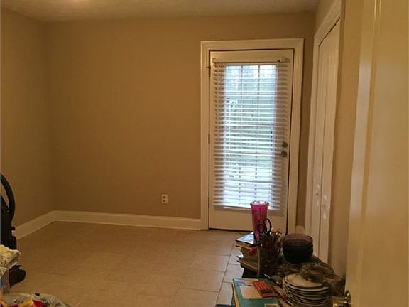 4th image of 16 Beaverdam Creek Ln