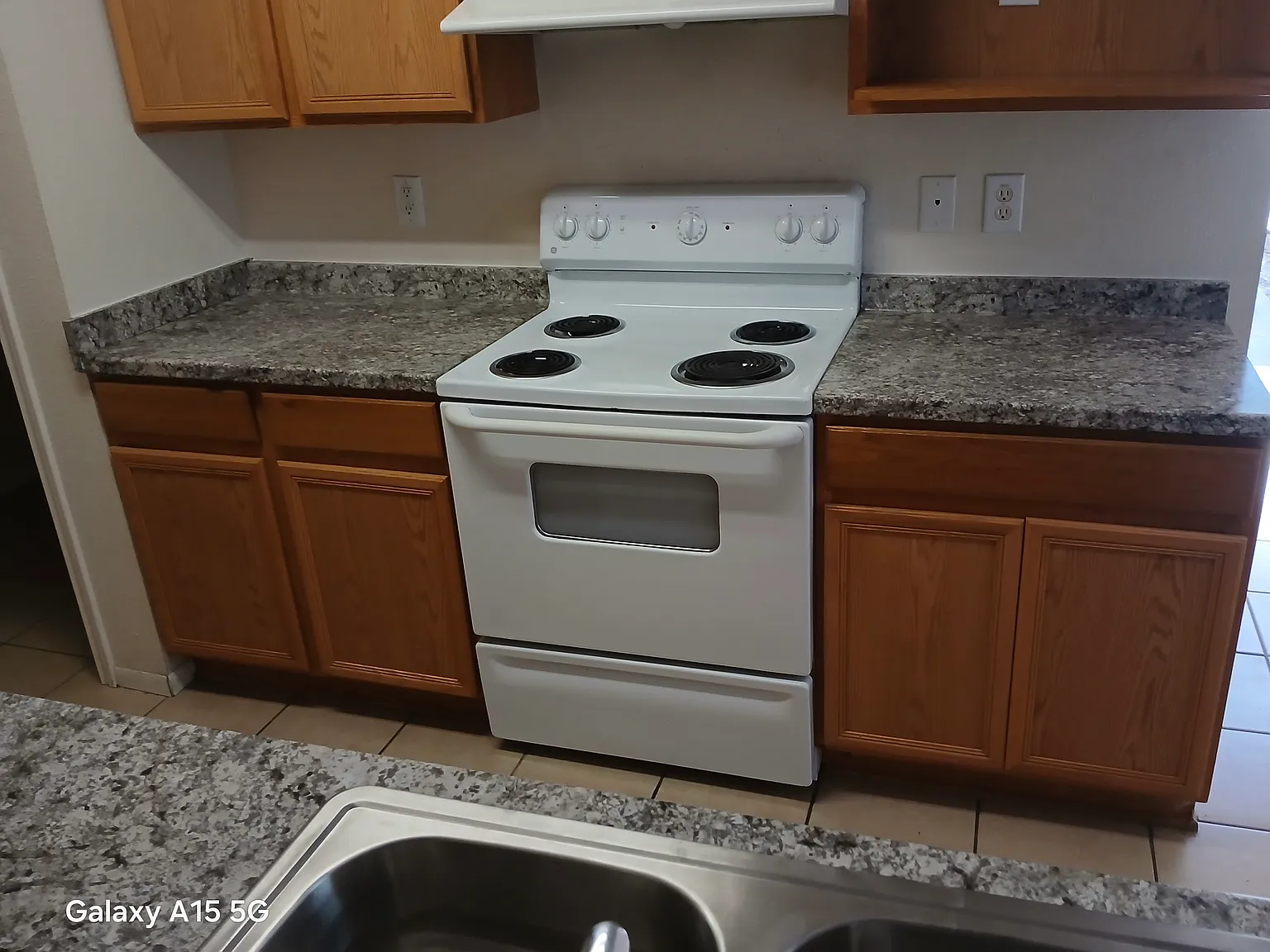 2 bed, 1078 sqft, $1,145 — Photo 4