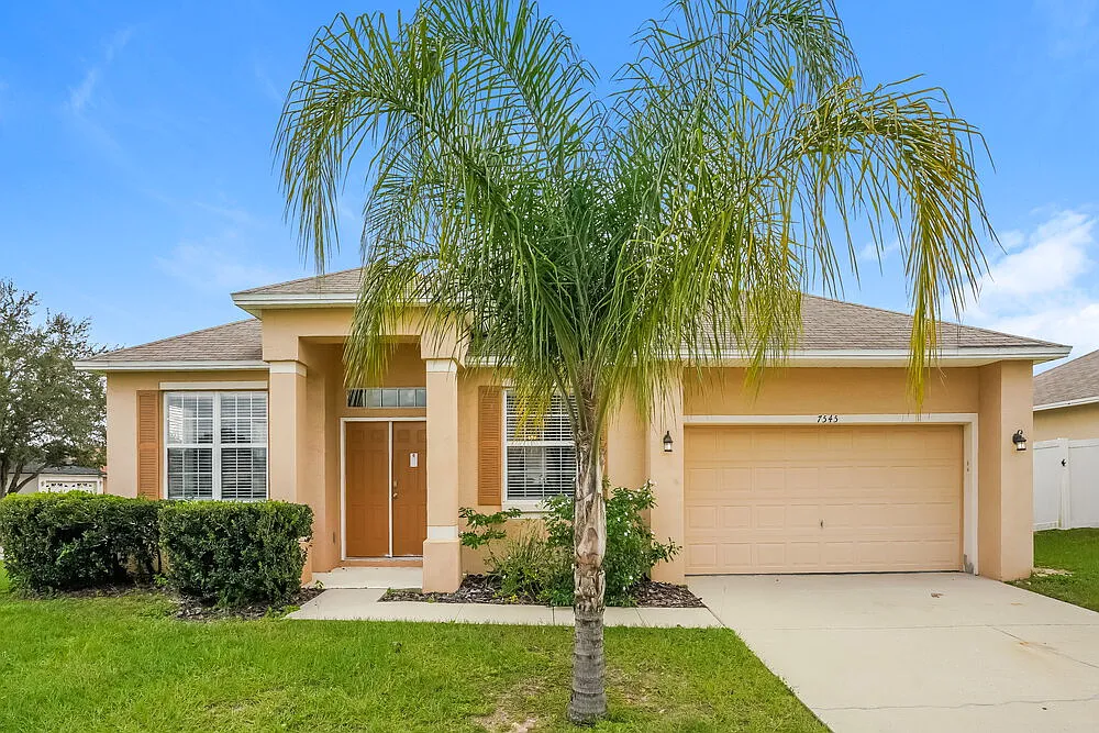 3 bed, 2.0 bath, 2038 sqft, $3,790 — Photo 1